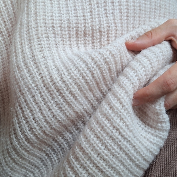 NWT OVERSIZED KNIT WOOL CONTENT DUSTY PINK BEIGE VEST. - Picture 3 of 13